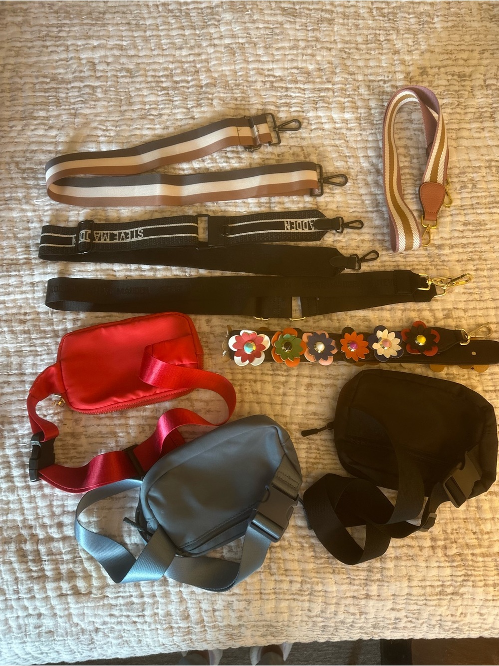 ACCESSORIES BUNDLE - Picture 6 of 11